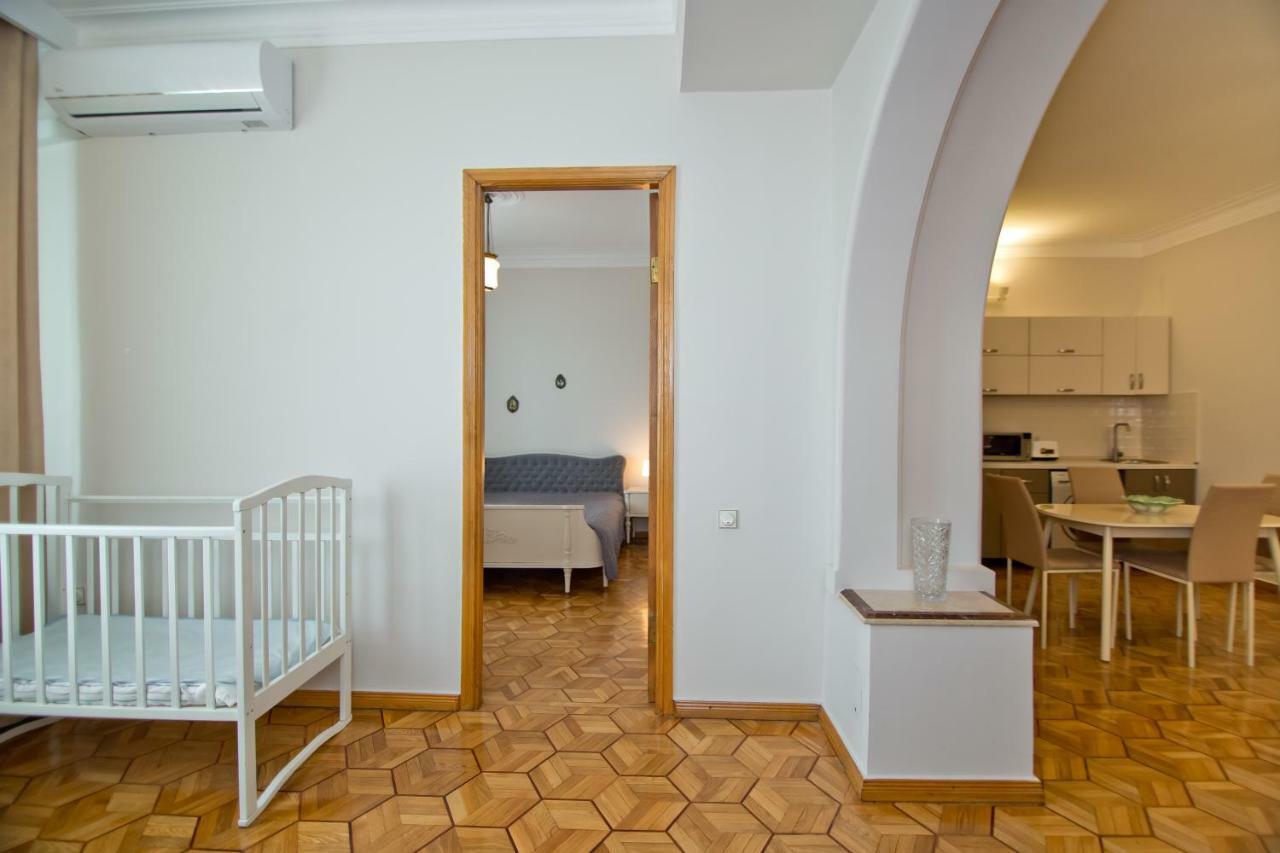 Seaside Luxury Apartment Batumi Exterior photo