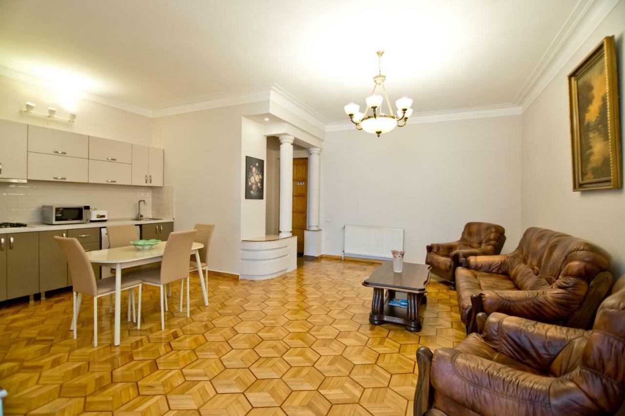 Seaside Luxury Apartment Batumi Exterior photo